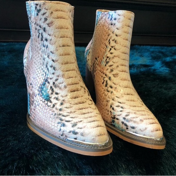 Buckle ARider Girl Ankle Boots Booties - Snakeskin Multi Color Size 7.5 EUR 38 - Picture 6 of 11